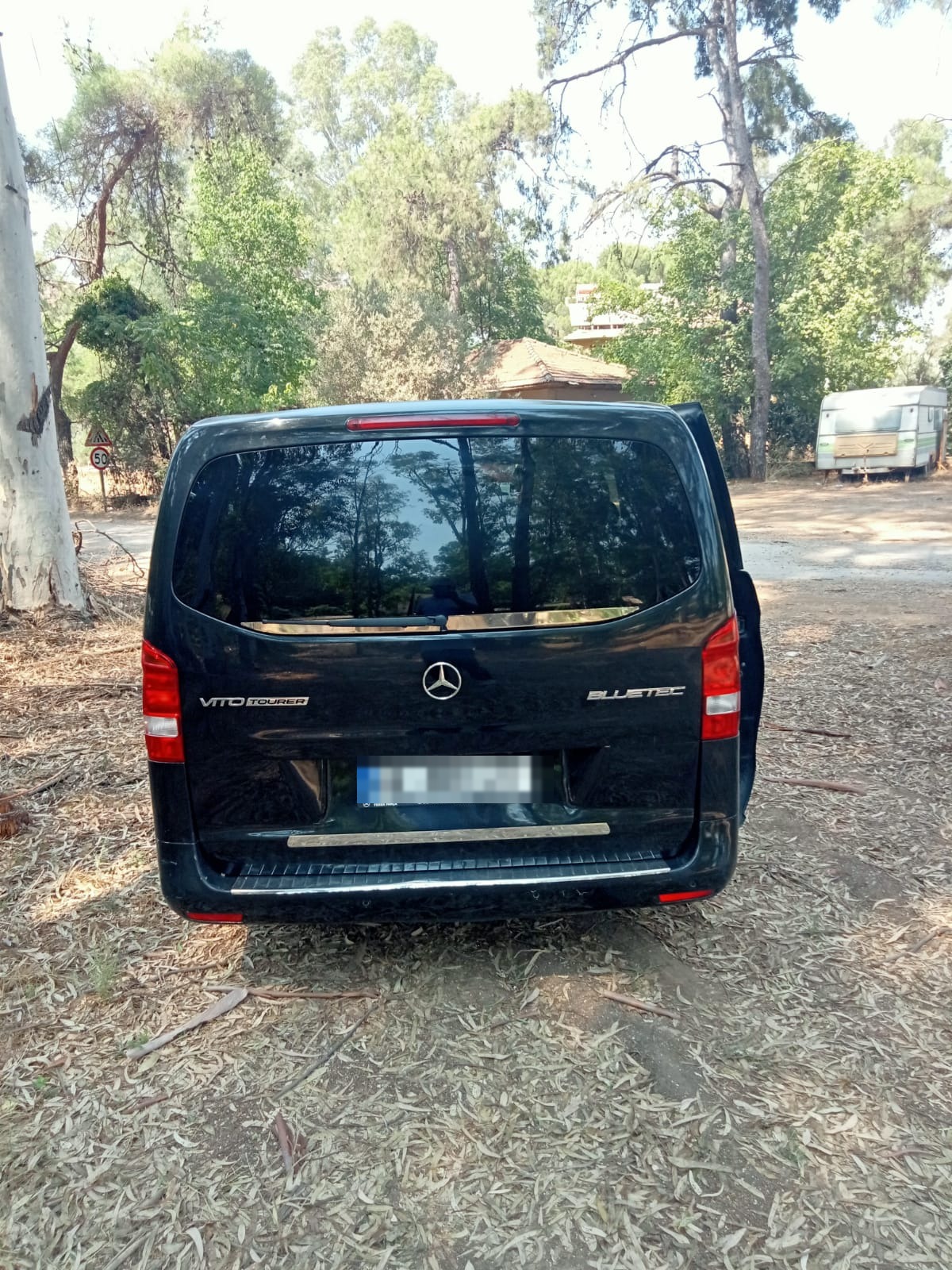Mercedes Vito - Arka